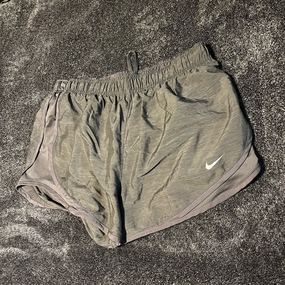 Nike Gray Athletic Shorts Quick-Dry Performance
